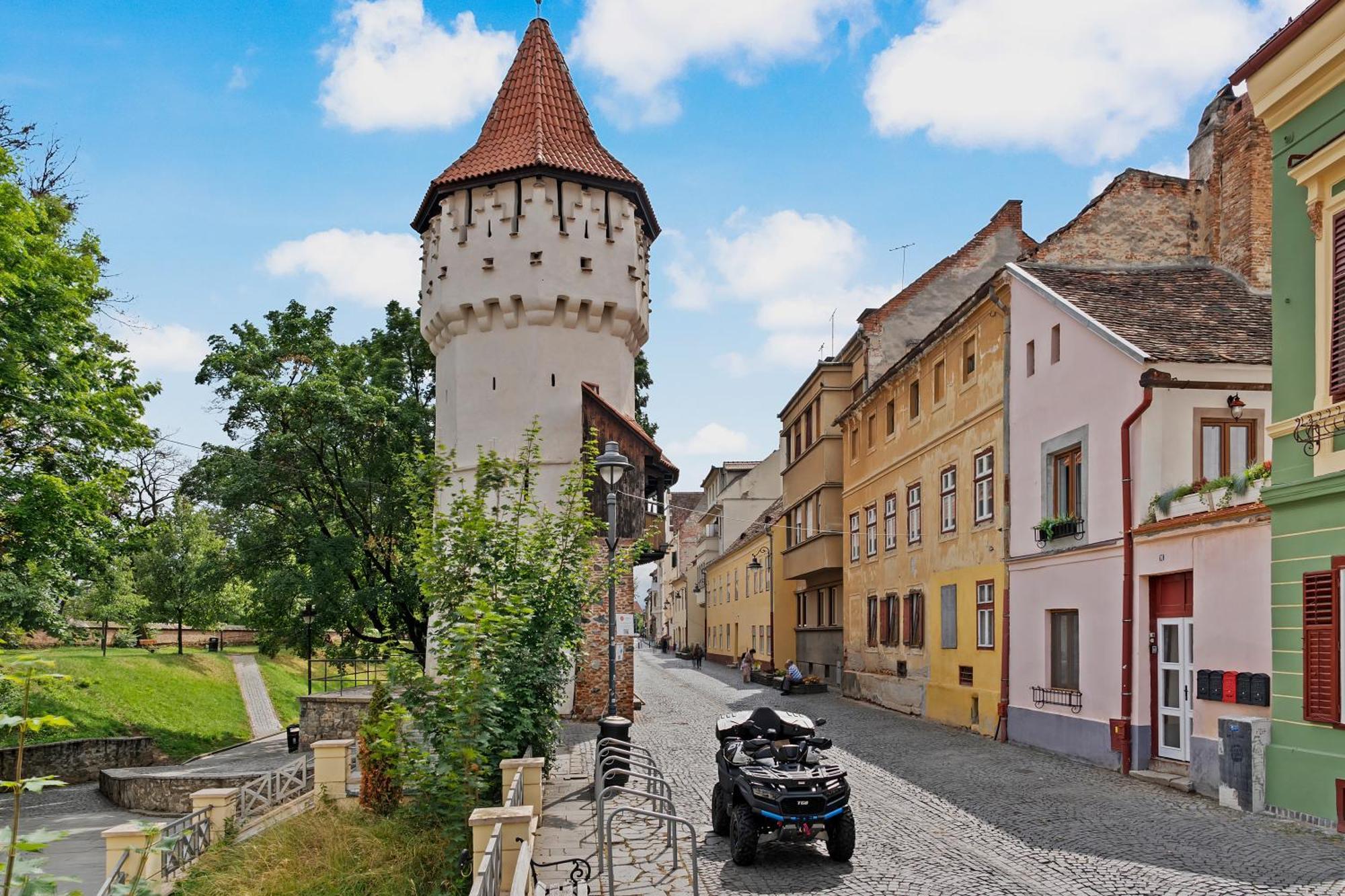 Gela'S Terrace Apartment Сибиу Экстерьер фото