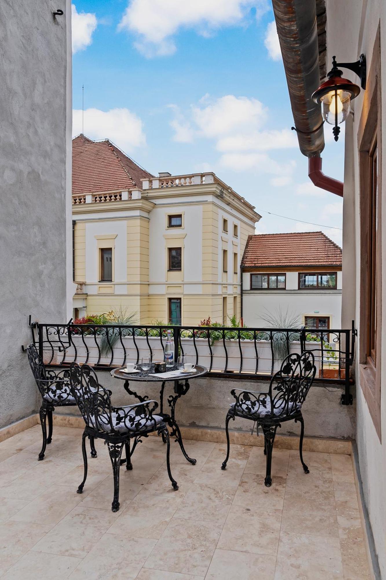 Gela'S Terrace Apartment Сибиу Экстерьер фото